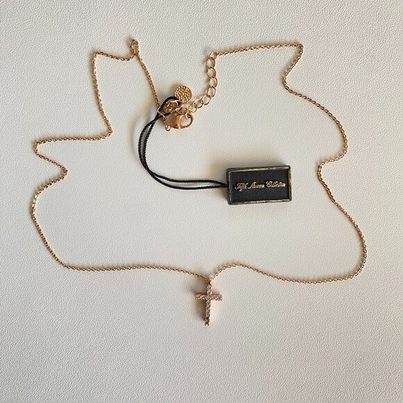 FAC NWT Crystal Rose Gold Tone Delicate Cross Necklace - Picture 2 of 7